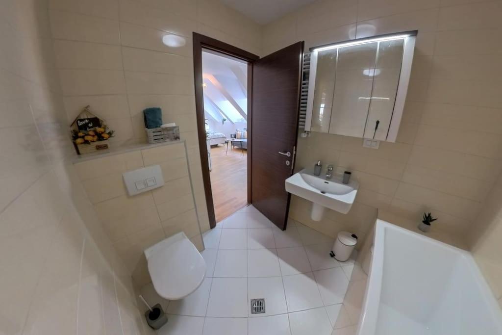Bucharest Central Ee Apartment מראה חיצוני תמונה